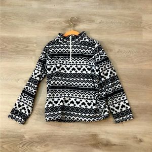 GIRLS BLACK AND WHITE SWEATER